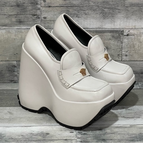 VERSACE Leather Platform Wedge Heels with Signature Medusa Logo - White - Sz- 10 - Picture 2 of 14
